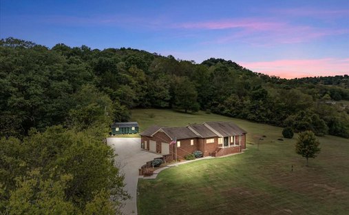 House in Gordonsville, Tennessee, United States 1