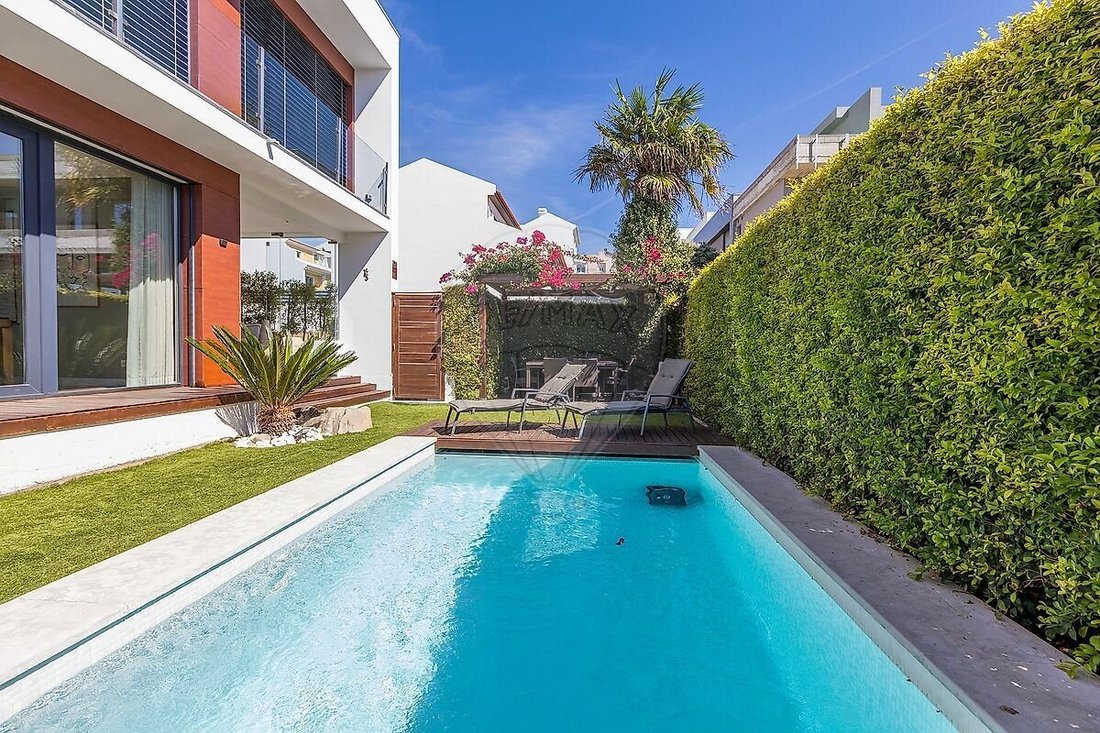 House in Carcavelos e Parede, Lisbon, Portugal 2 - 18959558