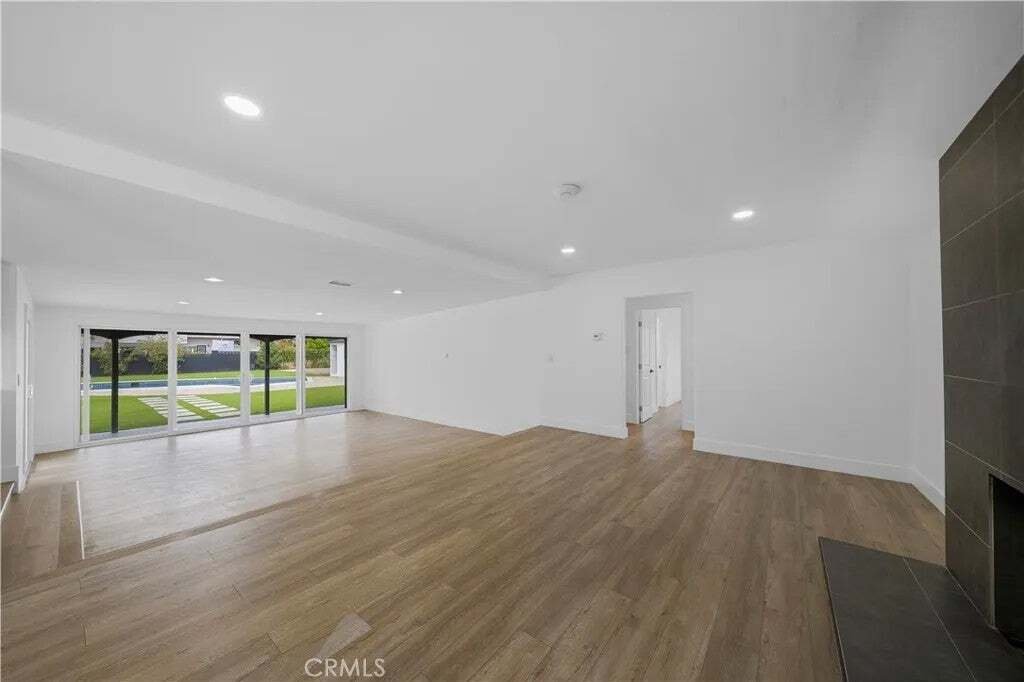 House in Santa Ana, California, United States 5 - 18959338