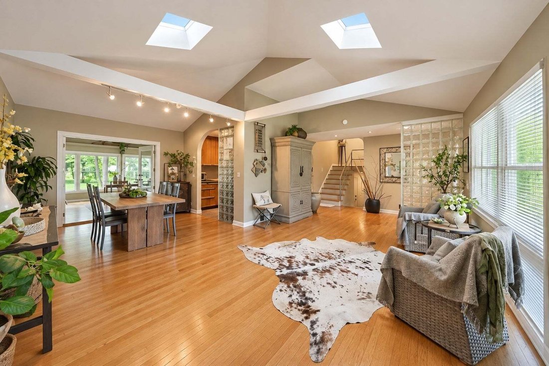 House in Des Plaines, Illinois, United States 5 - 18958615