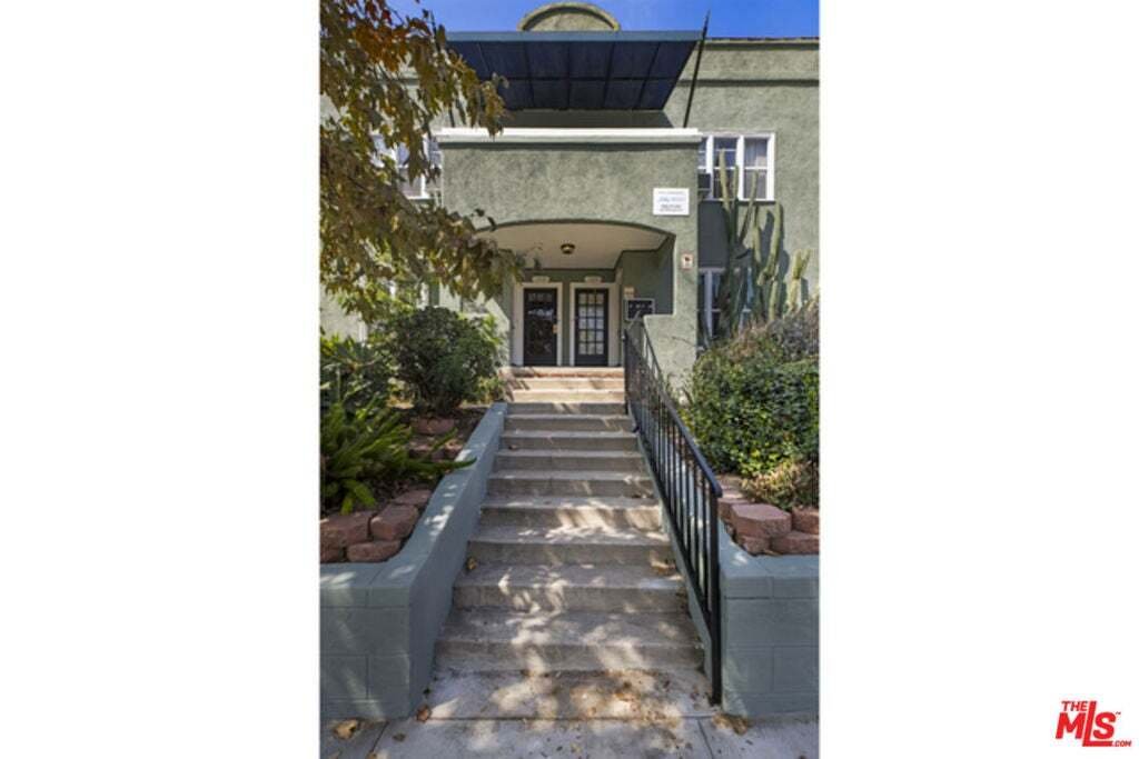 Los Angeles, California, United States 3 - 18958459