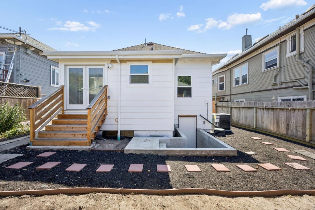 House in Oakland, California, United States 4 - 18958198