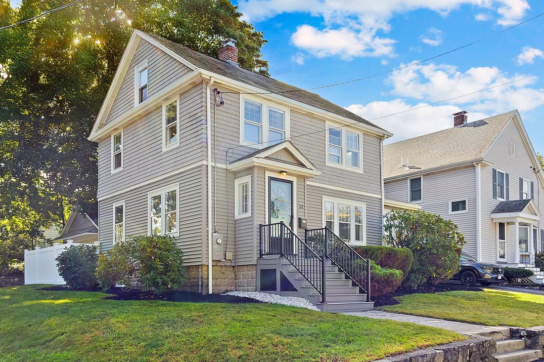 House in Waltham, Massachusetts, United States 2 - 18958903