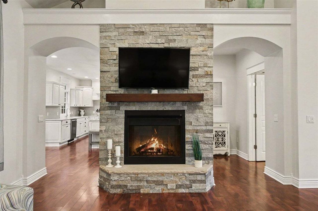 House in Caledonia, Michigan, United States 5 - 18945968