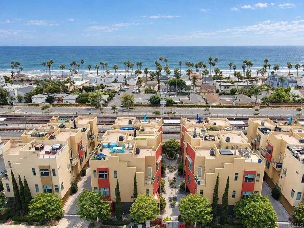 Townhouse in Oceanside, California, United States 1 - 18959382