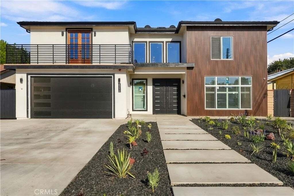 Condo in Signal Hill, California, United States 1 - 18959393