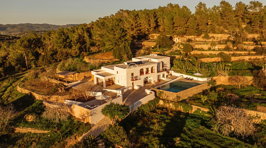 Finca in Sant Rafel de sa Creu, Sant Antoni de Portmany, Balearic Islands 1 - 18959104
