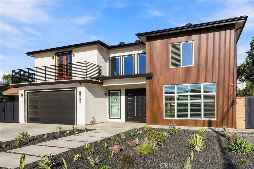 Condo in Signal Hill, California, United States 3 - 18959393