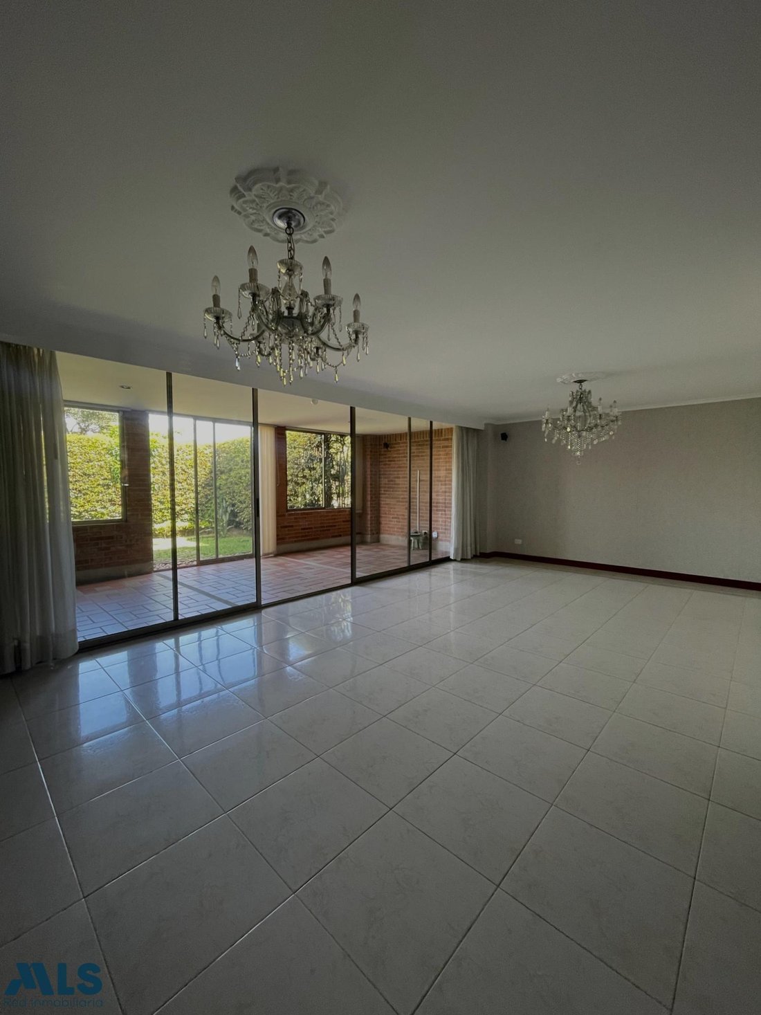 House in Envigado, Antioquia, Colombia 3 - 18958997