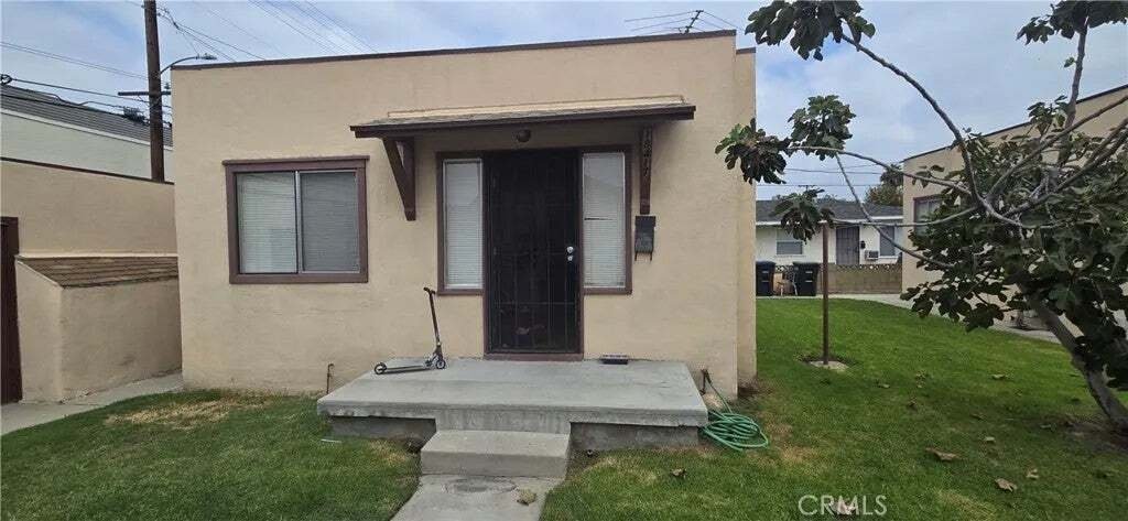 Artesia, California, United States 3 - 18959329