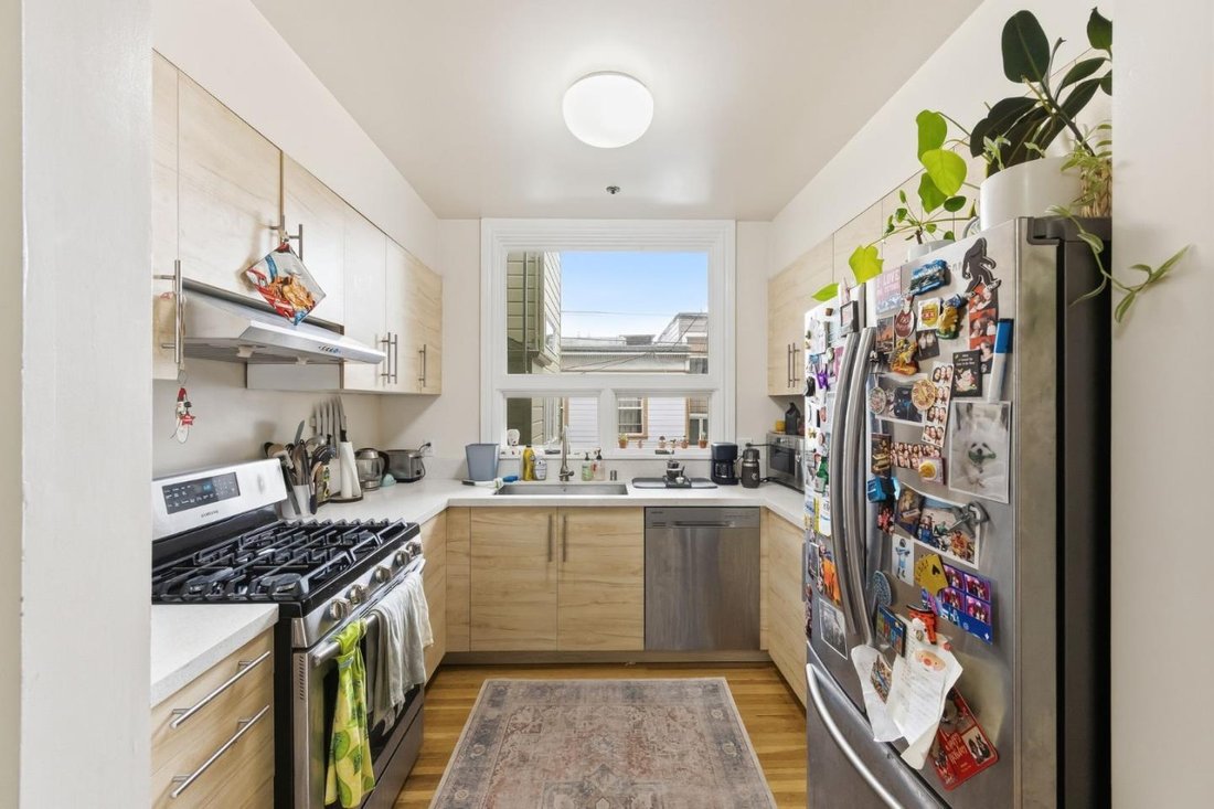 Condo in San Francisco, California, United States 5 - 18958230