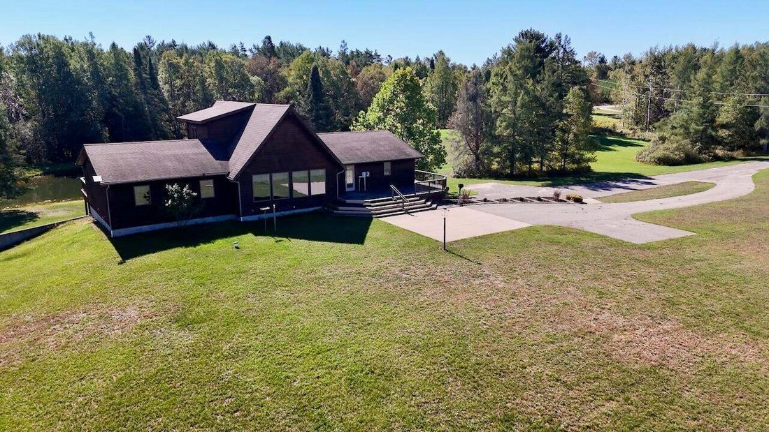 House in Tustin, Michigan, United States 5 - 18308848
