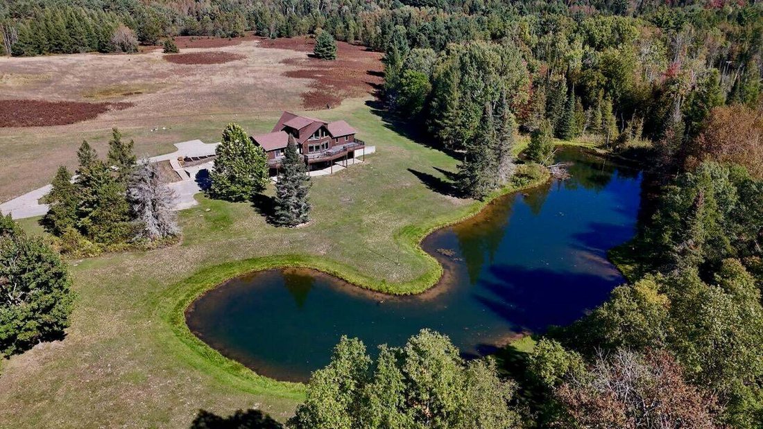 House in Tustin, Michigan, United States 1 - 18308848