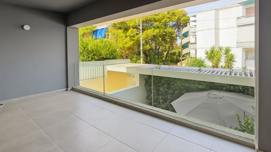 Apartment in Vouliagmeni, Attica, Greece 1 - 18952710