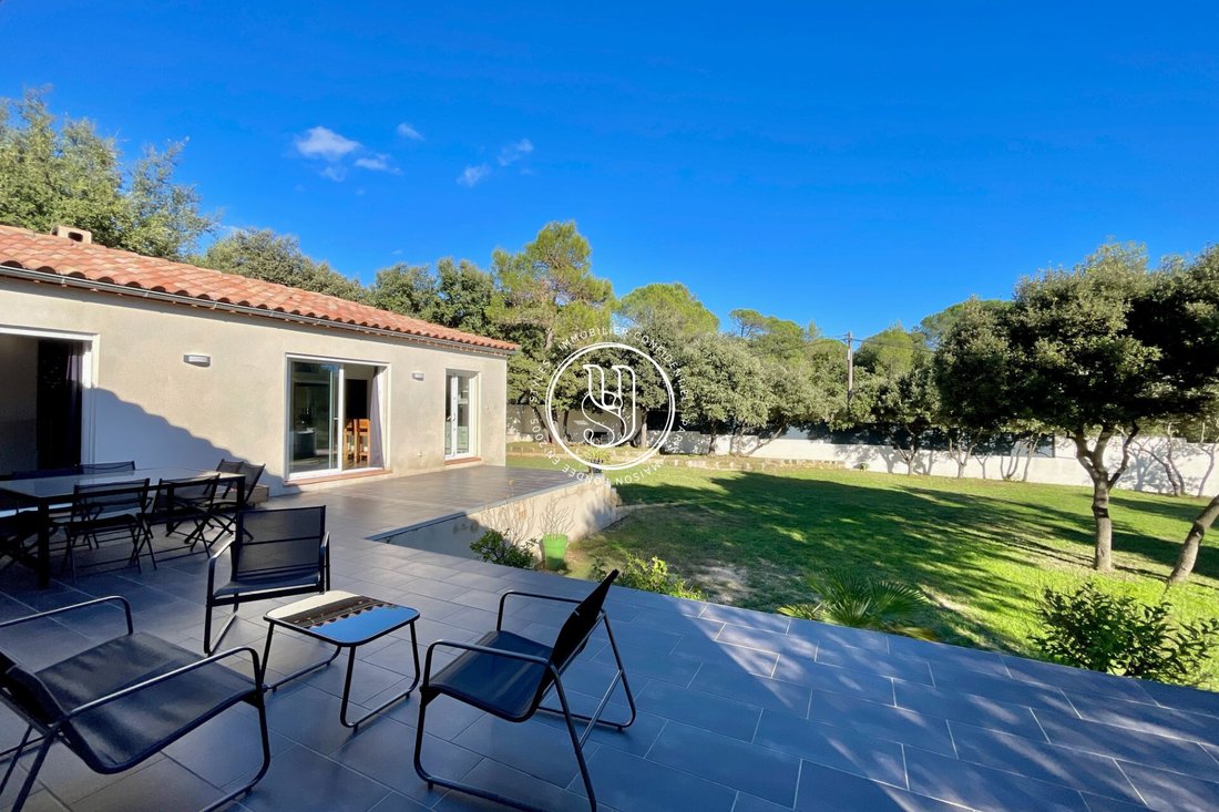 Villa in Uzès, Occitania, France 1 - 18959519