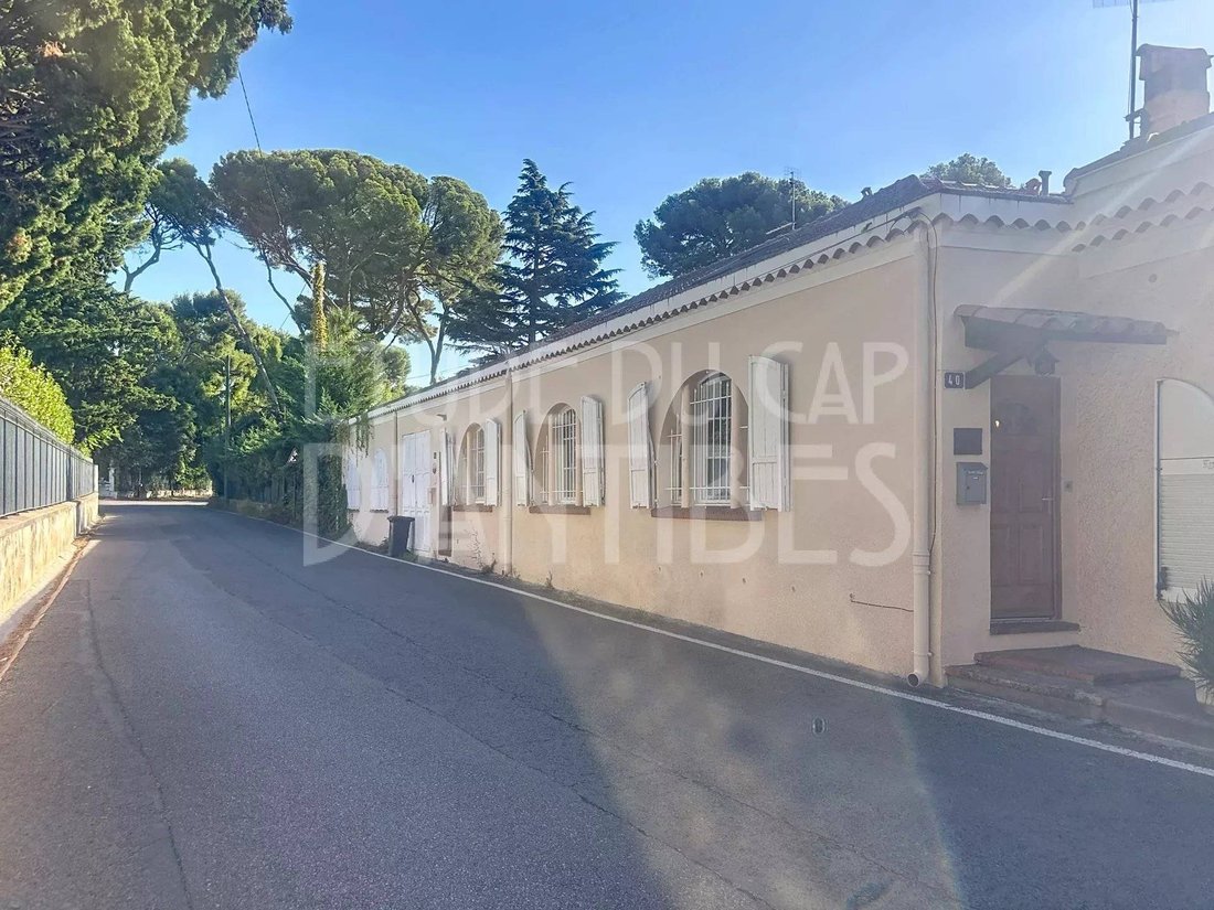 Apartment in Antibes, Provence-Alpes-Côte d'Azur, France 1 - 18875124