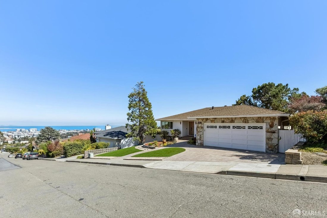 House in Burlingame, California, United States 4 - 18958376