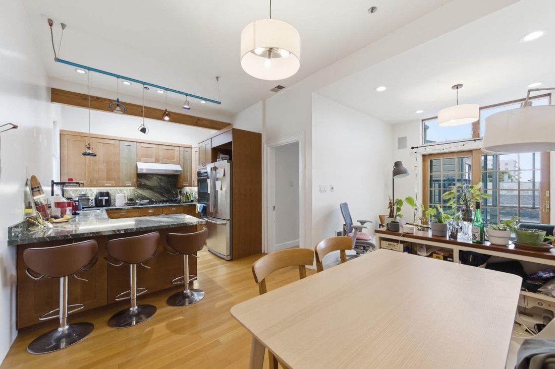 Condo in San Francisco, California, United States 4 - 18958254