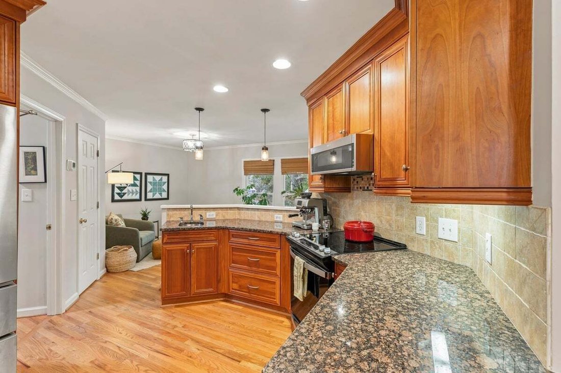 House in Cary, North Carolina, United States 4 - 18959145