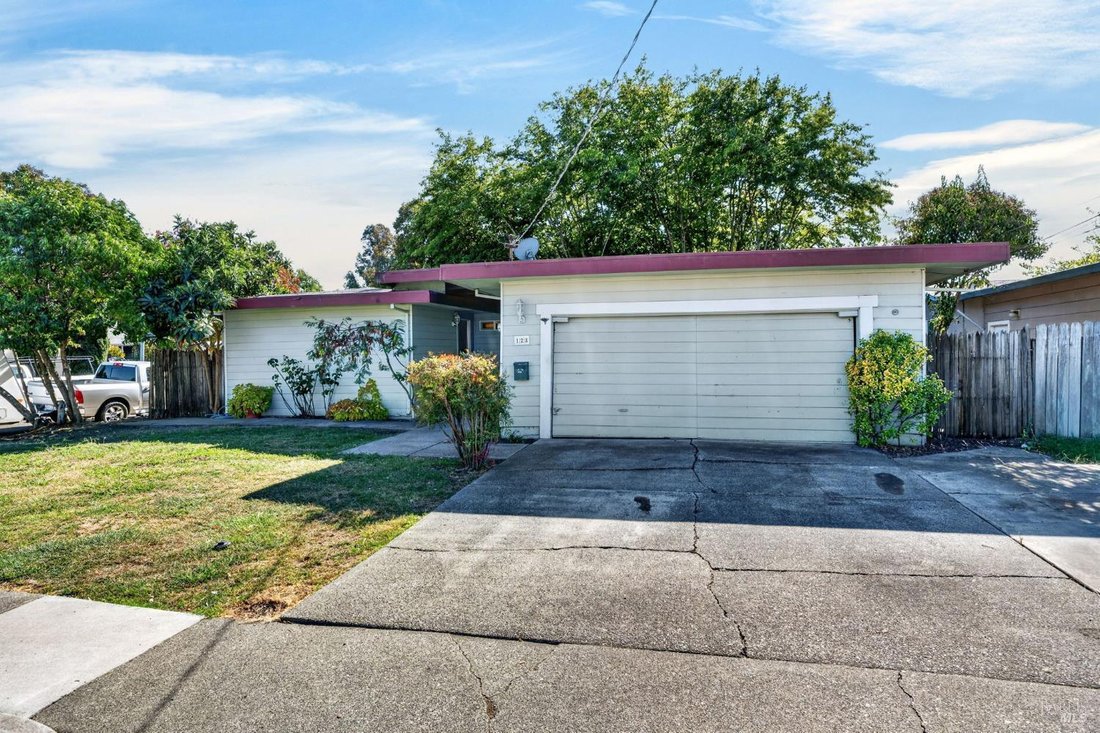 House in Petaluma, California, United States 1 - 18957925