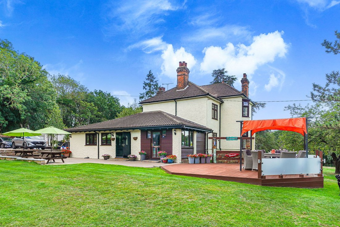 House in South Benfleet, Benfleet, England 5 - 18959494