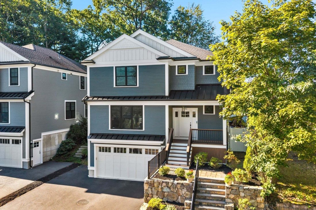 House in Waltham, Massachusetts, United States 2 - 18959661