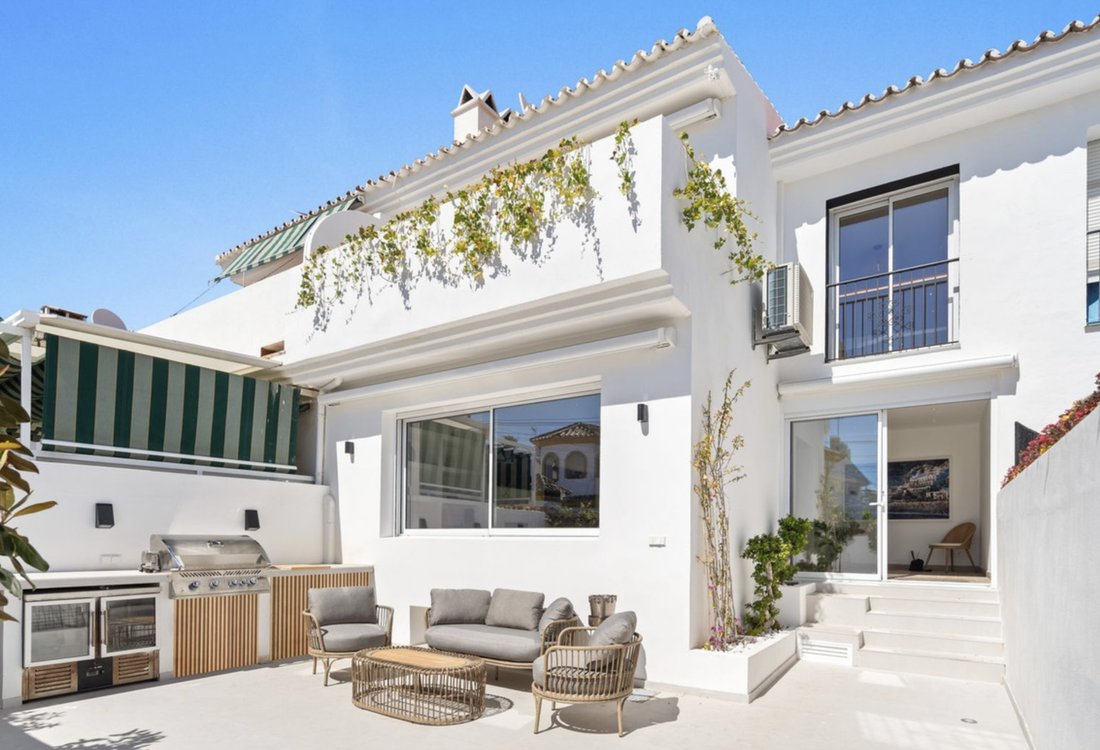 Townhouse in San Pedro de Alcantara, Andalusia, Spain 1 - 18959837