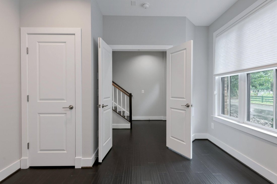 Townhouse in Alexandria, Virginia, United States 4 - 18959688