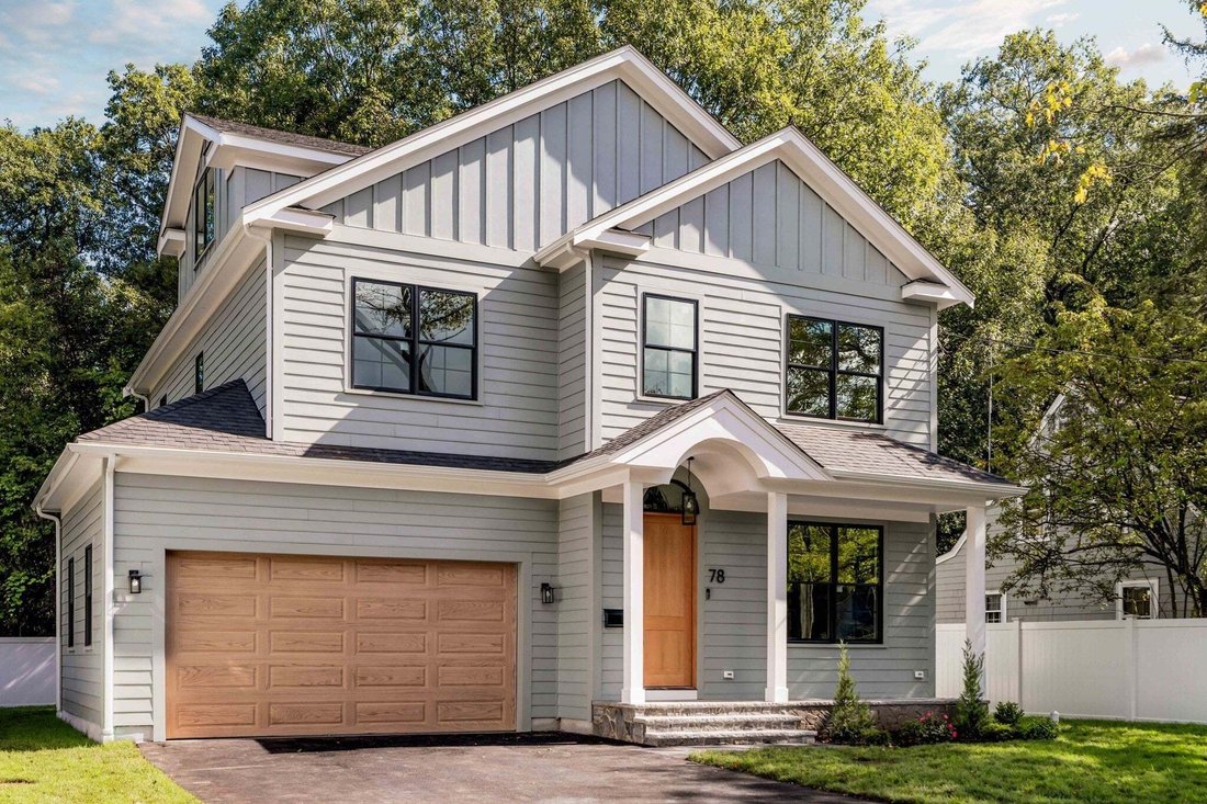 House in Newton, Massachusetts, United States 2 - 18959670