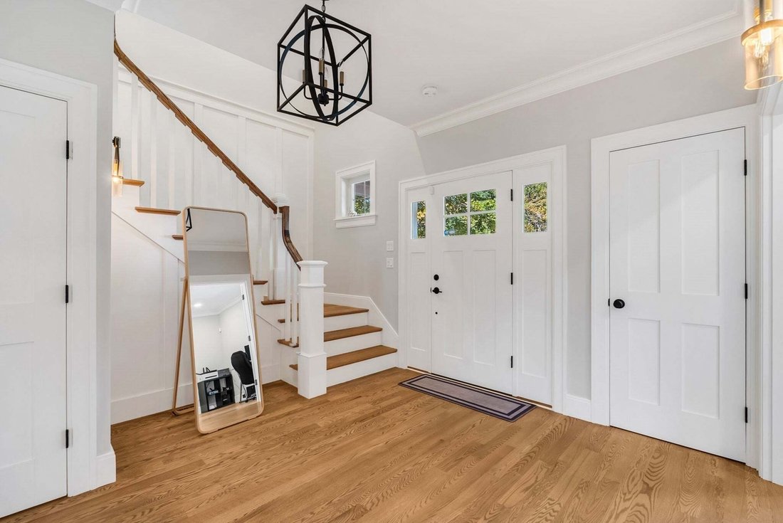 House in Waltham, Massachusetts, United States 5 - 18959661