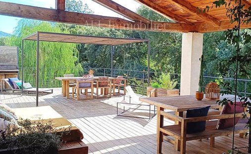 House in La Môle, Provence-Alpes-Côte d'Azur, France 1