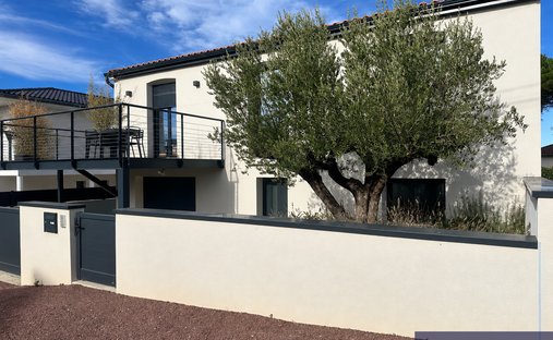 House in Vaux-sur-Mer, Nouvelle-Aquitaine, France 1