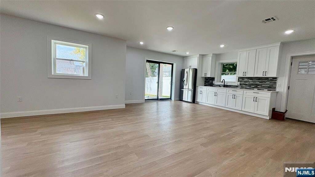 House in Kearny, New Jersey, United States 3 - 18290307