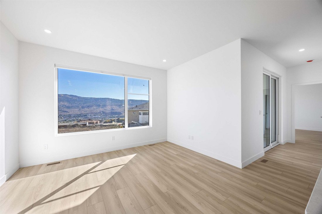 Townhouse in Kamloops, British Columbia, Canada 4 - 18959662