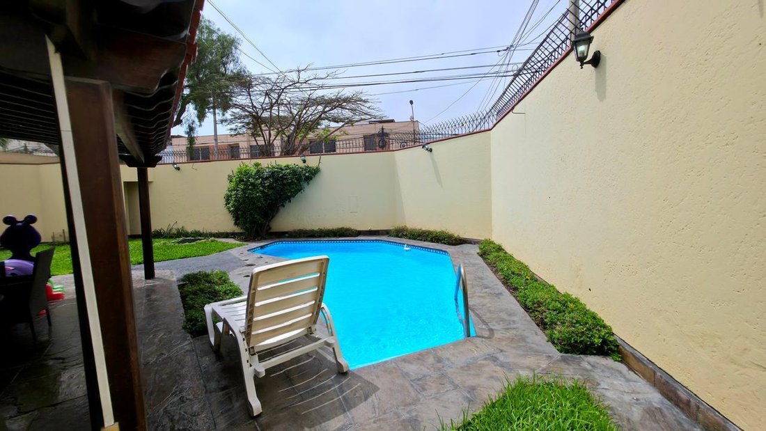 Casa en San Juan de Miraflores, Municipalidad Metropolitana de Lima, Perú 4 - 18959663