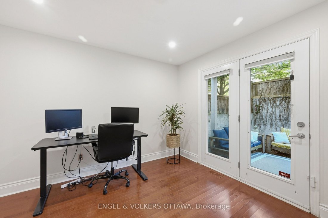 Townhouse in Ottawa, Ontario, Canada 5 - 18959768