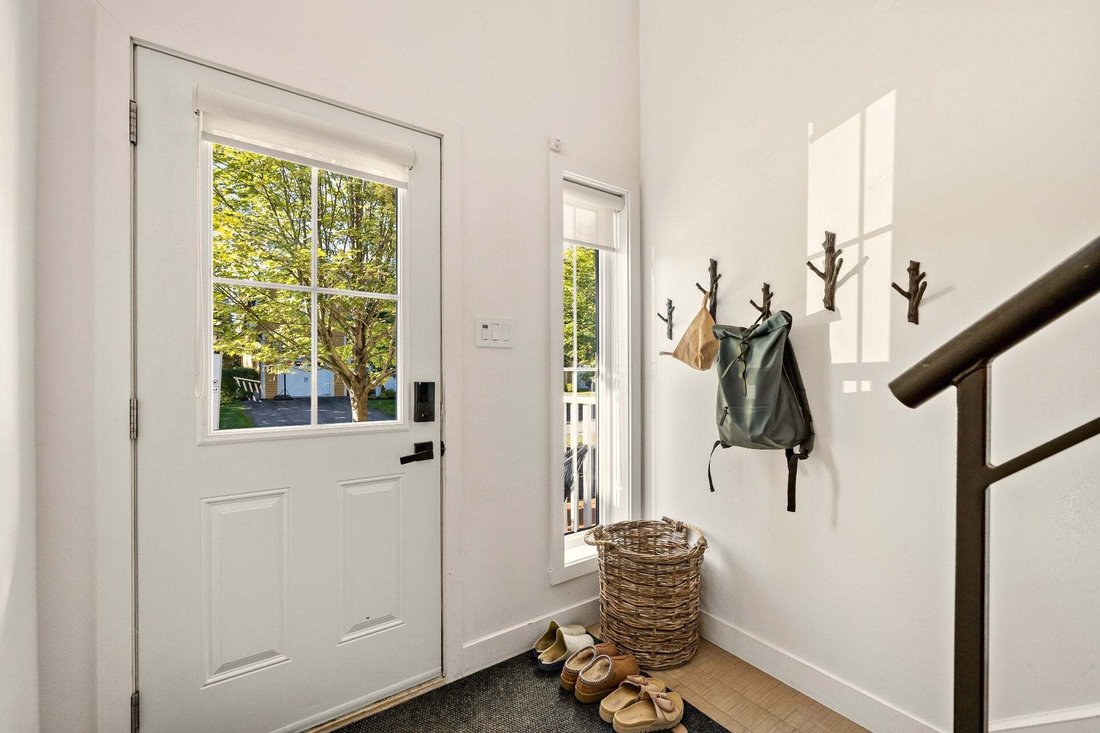 Condo in Mont-Tremblant, Quebec, Canada 5 - 18959810