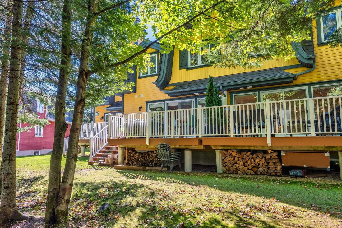 Condo in Mont-Tremblant, Quebec, Canada 2 - 18959810