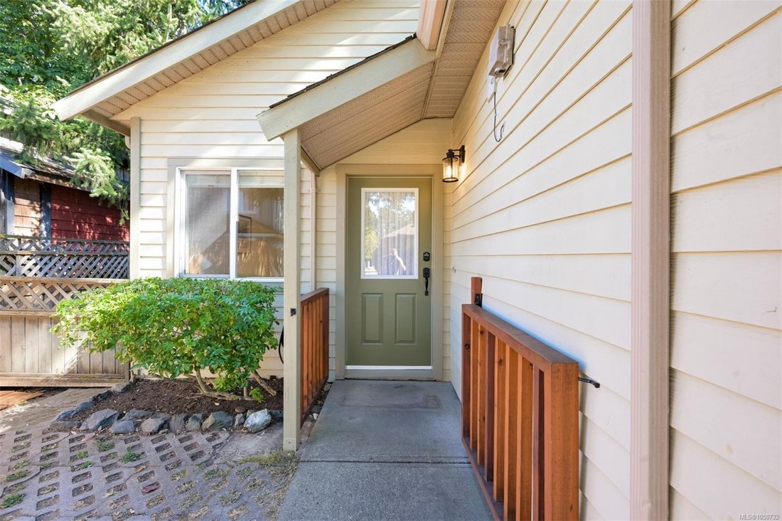 House in Victoria, British Columbia, Canada 5 - 18959775