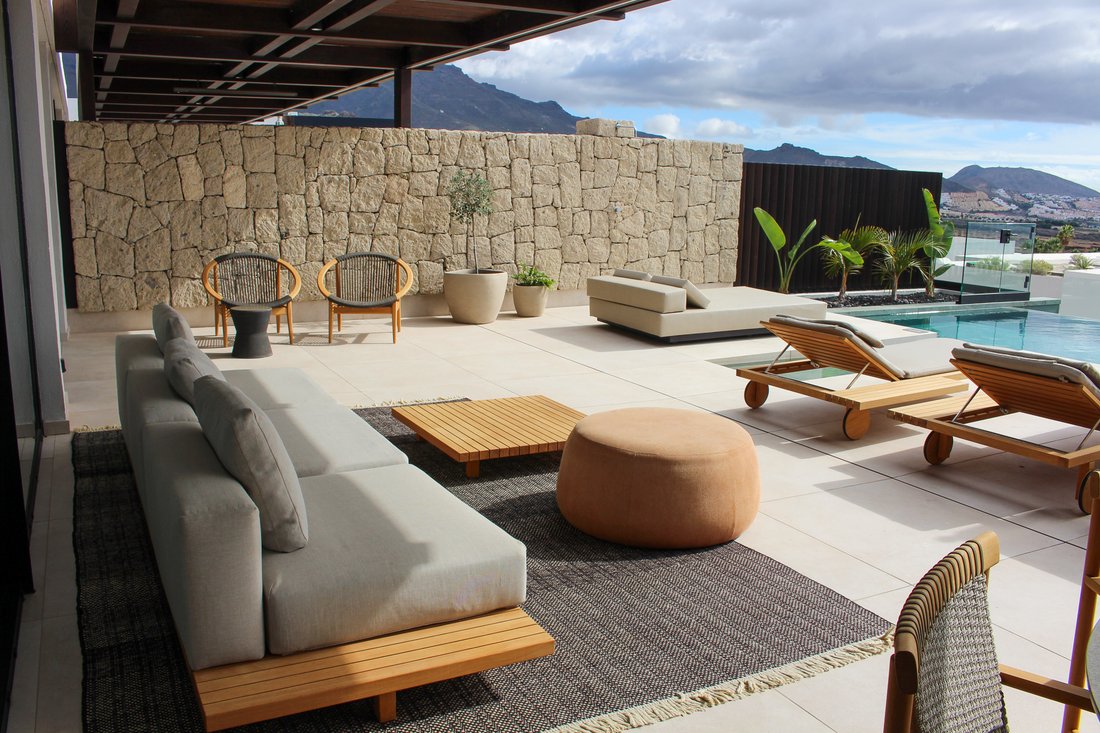 Villa in La Caleta, Adeje, Canary Islands 1 - 18960561