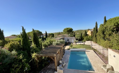 Villa in Zone Agricole, Marseillan, France 1