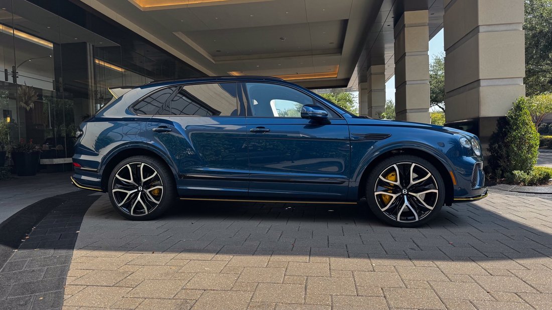 Suv in Houston, TX, United States 5 - 18960530