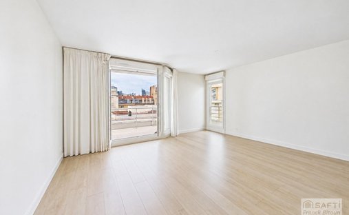 Apartment in Hôtel de Ville, Courbevoie, France 1