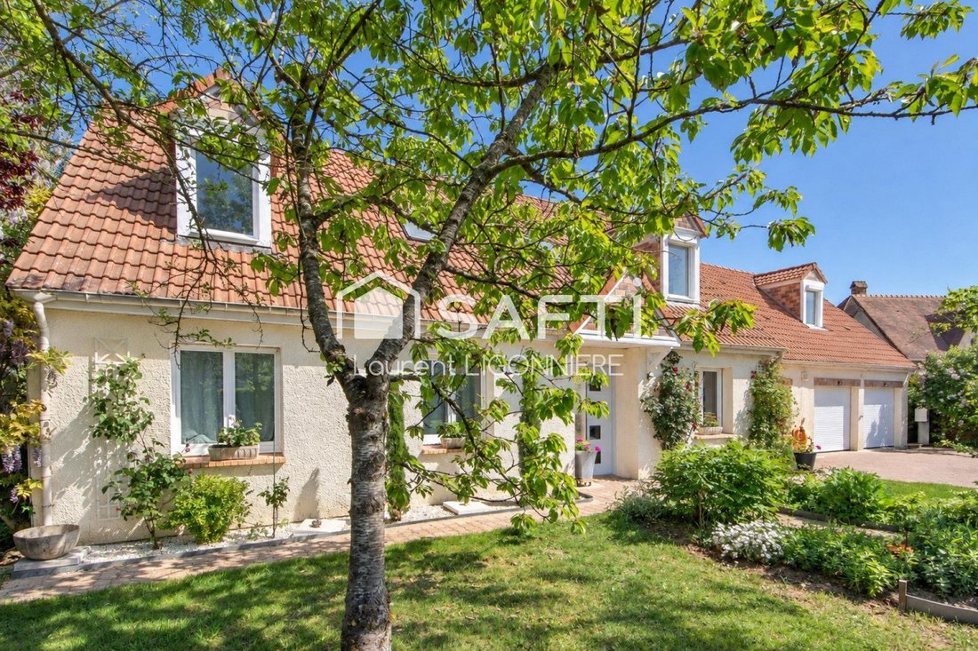 House in Santeny, Ile-de-France, France 1 - 18961698
