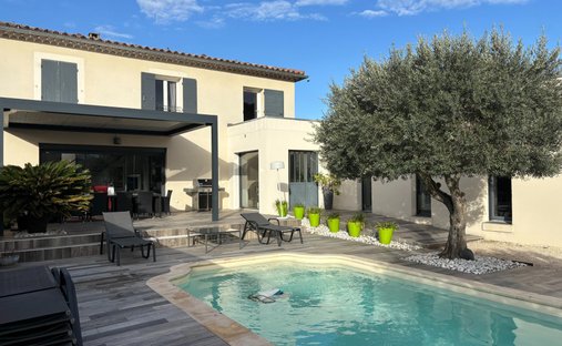 House in Aubignan, Provence-Alpes-Côte d'Azur, France 1