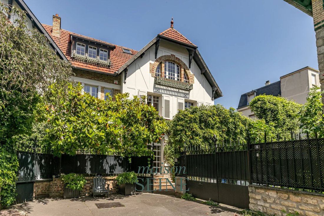 House in Ile de la Jatte - Parc d'Orléans, Neuilly-sur-Seine, France 1 - 18960056