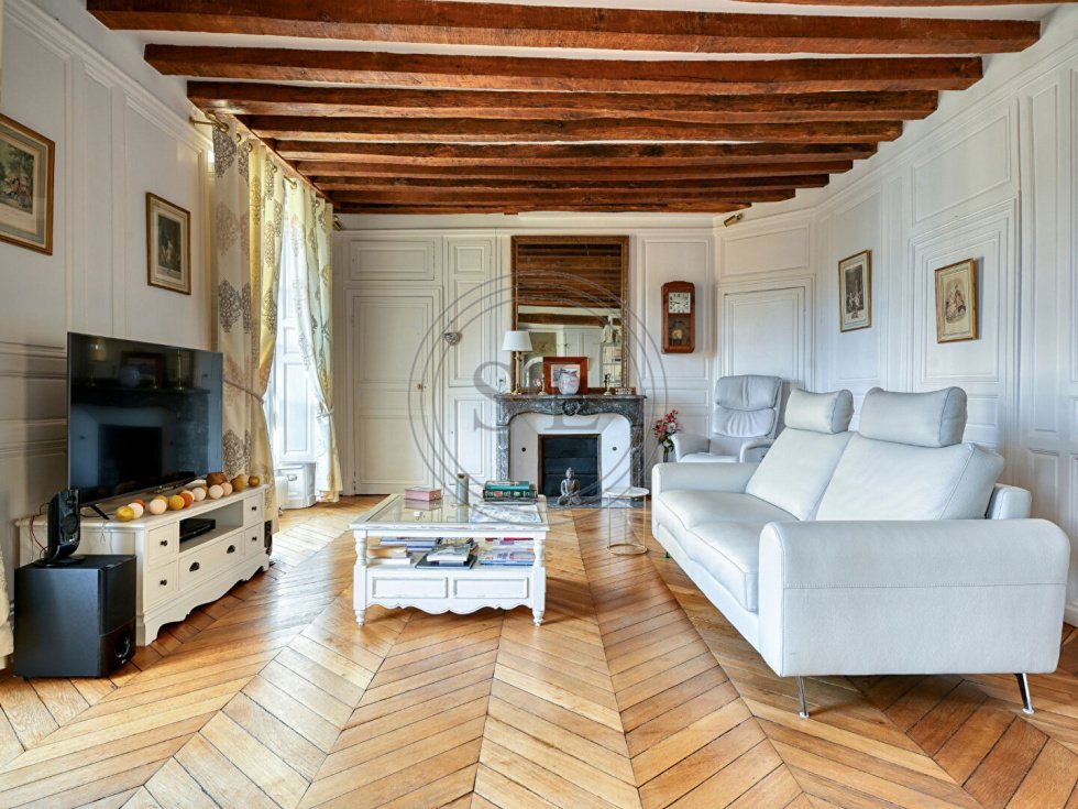 Apartment in Domaine National du Château, Versailles, France 1 - 18959926