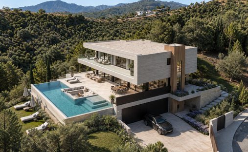 Villa in Marbella, Andalusia, Spain 1