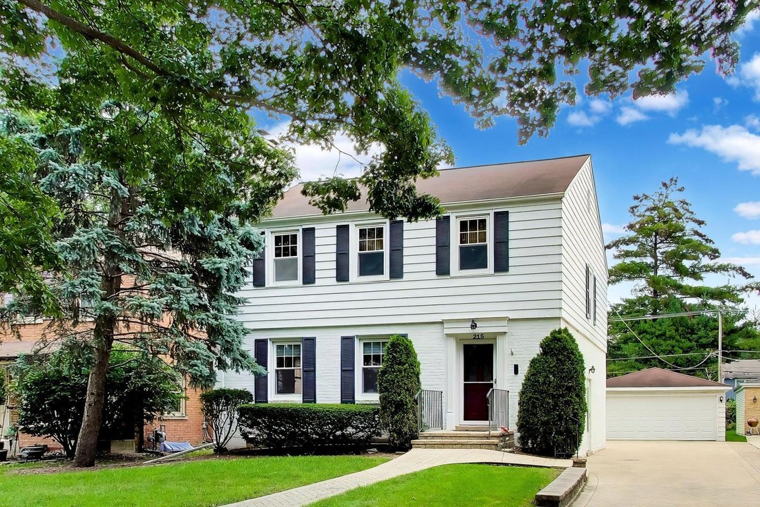 House in Mount Prospect, Illinois, United States 3 - 18960316