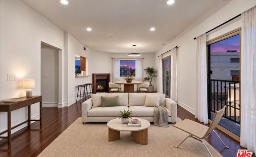 Condo in Los Angeles, California, United States 1